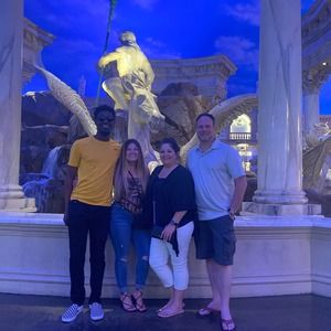 Meet your Posher, Marissa